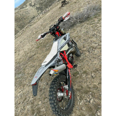 Beta RR 2020-2022 sada samolep