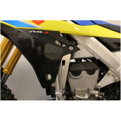 výztuhy chladičů Works Connection pasují na RMZ 450 2018-24