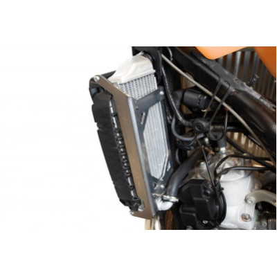 Kryty chladičů pasují na KTM SX/F 23-, EXC/F 24-, Husqvarna FC/TC 23-, TE/FE 24-, GasGas MC/EC 24-