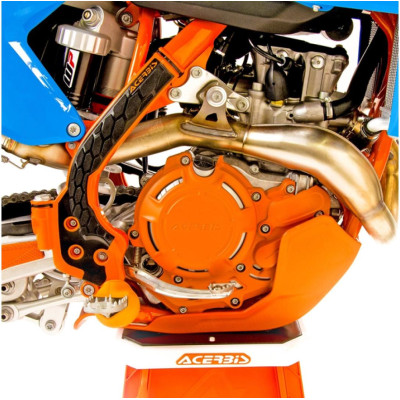 Kryt víka spojky, zapalování a vodní pumpy ACERBIS pro KTM, HUSQVARNA, GAS GAS černá černá