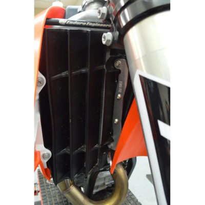 ENDURO ENGINEERING výztuhy chladičů pasuje na KTM SX/F 19-22 EXC/F 20-23 HQ TC/FC 19-22 TE/FE 20-23 GAS MC/EC 20-