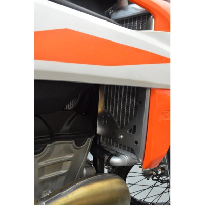 ENDURO ENGINEERING výztuhy chladičů pasuje na KTM SX/F 19-22 EXC/F 20-23 HQ TC/FC 19-22 TE/FE 20-23 GAS MC/EC 20-